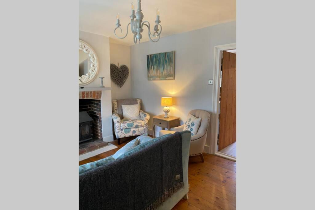 Angel Cottage, Boxgrove, Chichester - Relax And Unwind מראה חיצוני תמונה