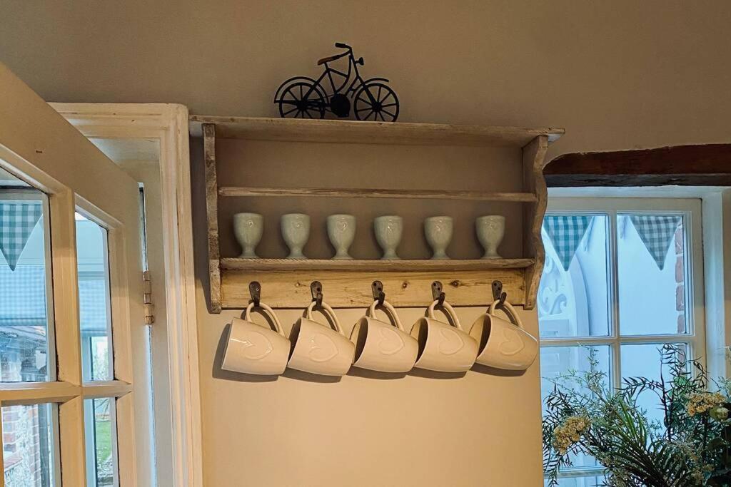 Angel Cottage, Boxgrove, Chichester - Relax And Unwind מראה חיצוני תמונה